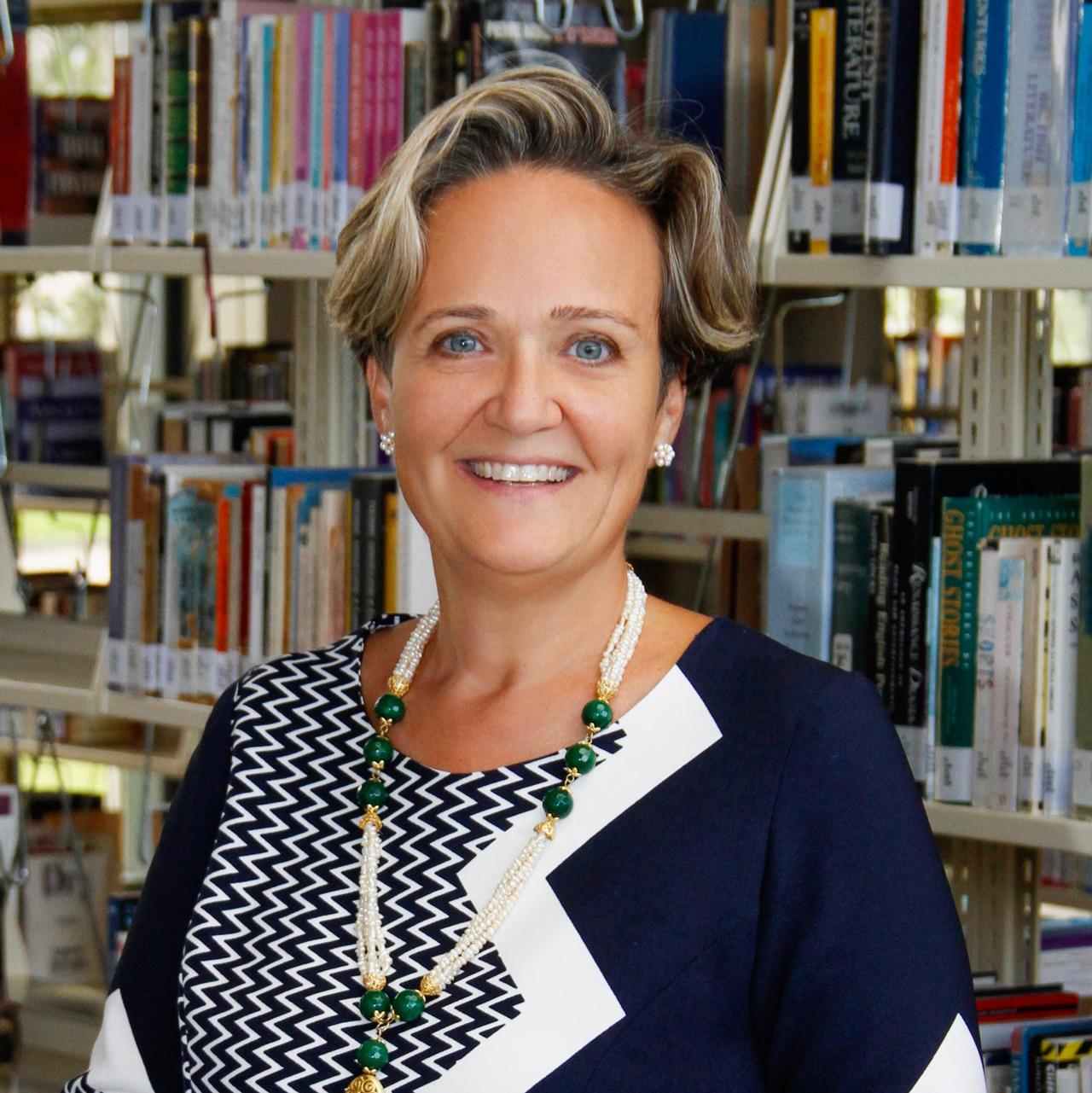 Dr. Öğr. Üyesi Demet CEYLAN