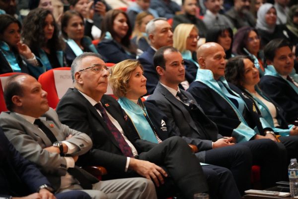 gelecegin-dis-hekimleri-beyaz-onluk-giydi67472a542e943.jpeg