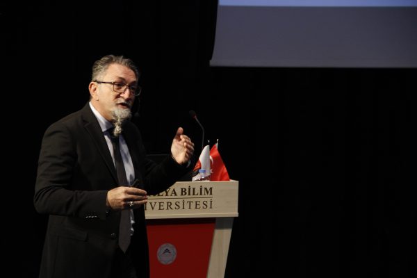 universitemiz-dis-hekimligi-sempozyumuna-ev-sahipligi-yapti67507295631af.jpeg