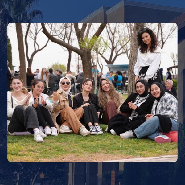 Üniversitemizde Rock Rüzgarı Esti! "Rock Science Band" Haluk Levent Şarkılarıyla Coşturdu