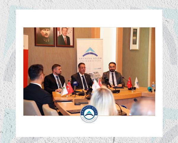 Bağımlılıkla Mücadelede Güç Birliği: İletişim Başkanlığı, Antalya Bilim Üniversitesi ve Yeşilay Arasında Protokol İmzalandı