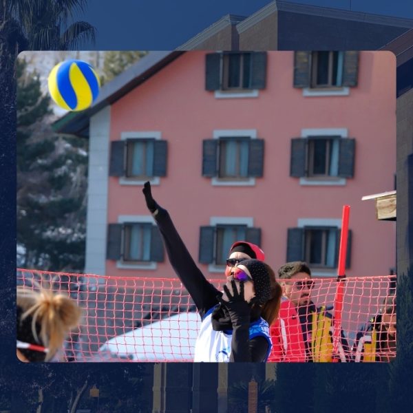 Antalya'nın Sıcağından Erzurum'un Soğuğuna ABÜ Kar Voleybolu Takımı Destan Yazdı!