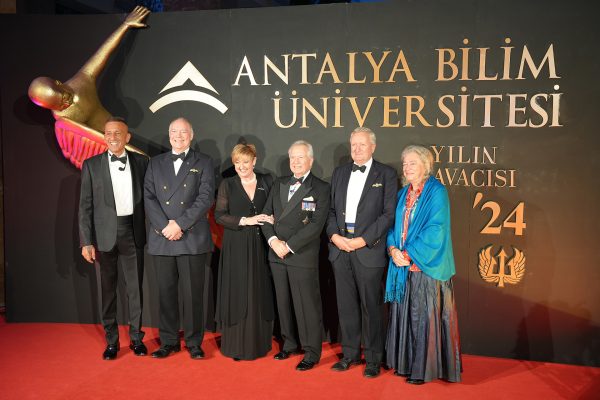 Uluslararası Yılın Havacısı Ödül Töreni, Antalya Bilim Üniversitesi'nde!