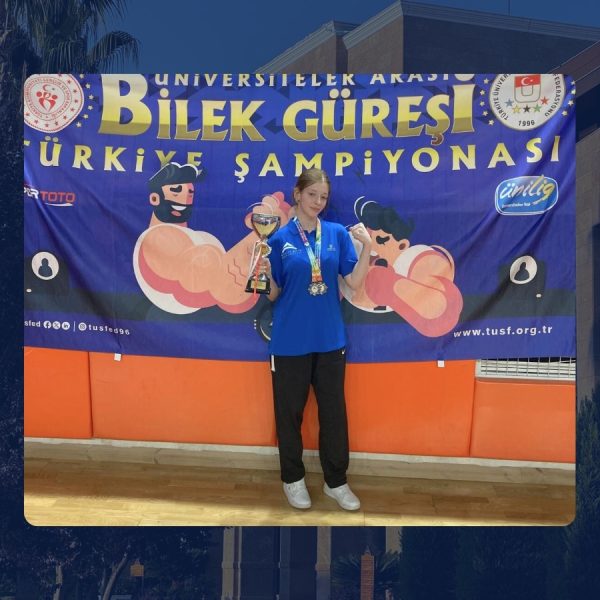ABÜ’lü Sporculardan Bilek Güreşi Türkiye Şampiyonasında Büyük Başarı