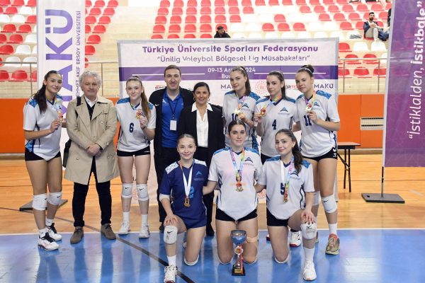 ABÜ Voleybol Takımından TÜSF Bölgesel Lig'de Şampiyonluk!