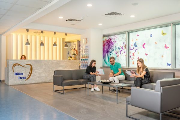 Antalya Bilim Üniversitesi Ağız ve Diş Sağlığı Uygulama ve Araştırma Merkezi ile SGK Arasında İş Birliği Protokolü İmzalandı