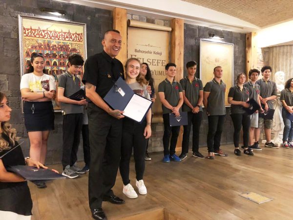 Bahçeşehir Fen ve Teknoloji Lisesi İHA1 Sertifika Töreni
