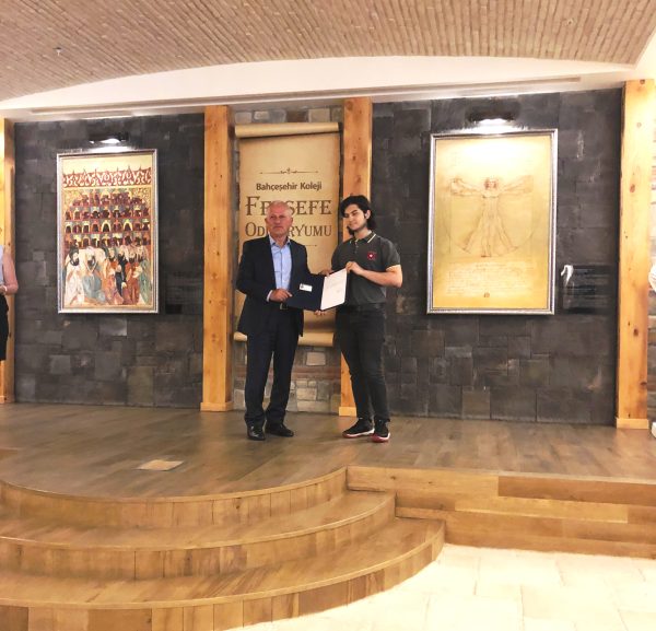 Bahçeşehir Fen ve Teknoloji Lisesi İHA1 Sertifika Töreni