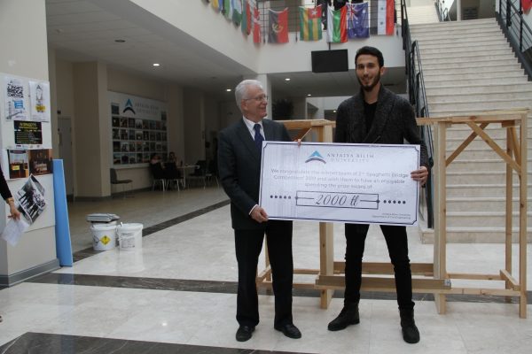 ABÜ’DE 2. GELENEKSEL SPAGETTİ KÖPRÜ YARIŞMASI DÜZENLENDİ