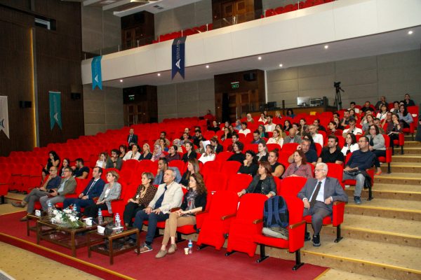 Antalya Bilim Üniversitesi'nde Eğitim-Öğretim Süreçlerini Değerlendirme Çalıştayı Gerçekleştirildi