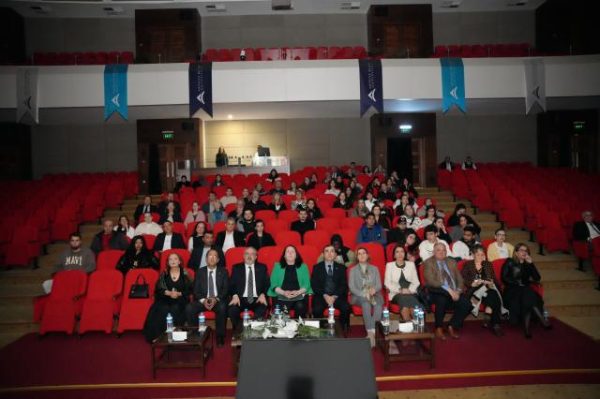 Üniversitemiz Ev Sahipliğinde Gerçekleşen Aziz Brigid Günü Özel Film Gösterimi Büyük İlgi Gördü