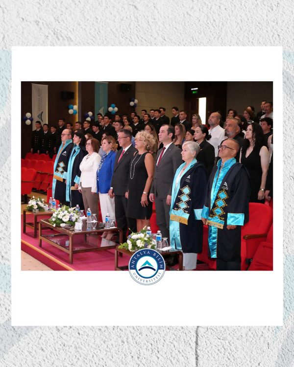 Sivil Havacılık Yüksekokulumuz Mezunlarını Gururla Uğurladık