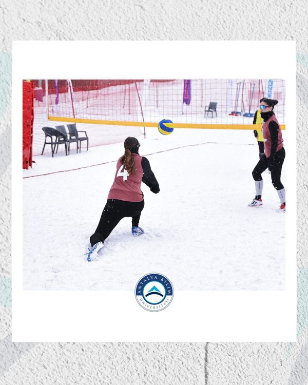 Antalya Bilim University Took to the Court at the Turkish Interuniversity Snow Volleyball Championship
