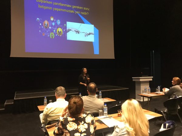 Etkili İletişim ve Duygu Kontrolü Semineri