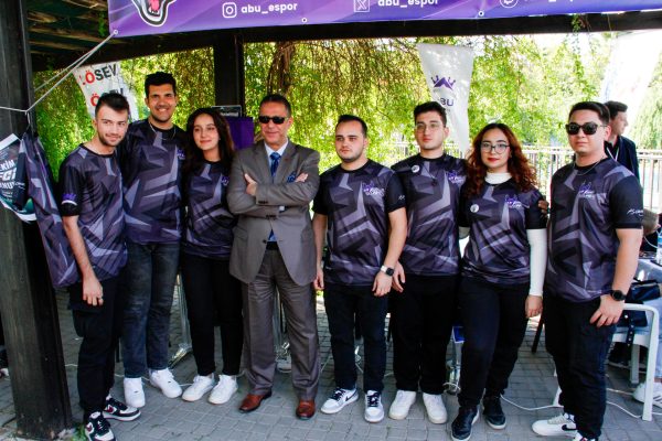 ABÜ'de Şenlik Var! Rektör Hocamız da Aramızda!