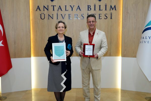 Antalya Bilim Üniversitesi, Cambridge English Educational Partner Oldu