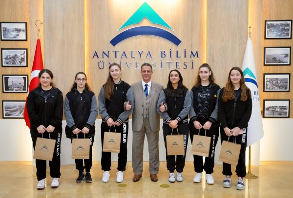 Başarı ve Ziyaret İçin Antalya Kültür Bilim Koleji'ne Teşekkürler