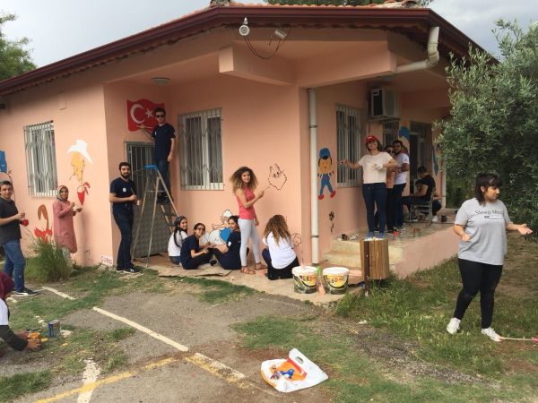 Antalya Bilim Üniversitesi Öğrencilerinden Sosyal Sorumluluk Projesi