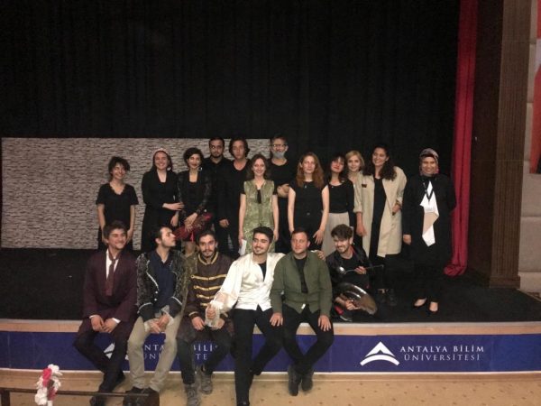 Drama ve Tiyatro Topluluğu’ndan başarılı iki oyun