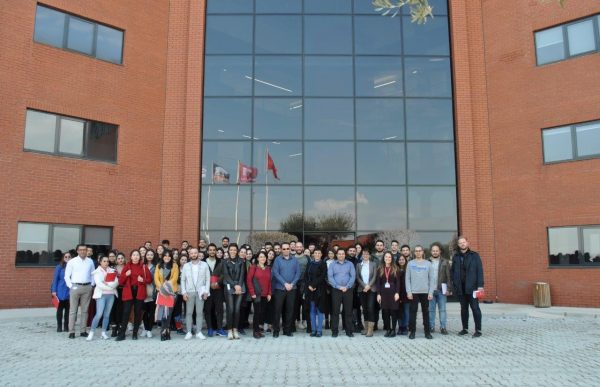 abu-mimarlik-bolumu-2-sinif-tasarim-studyosu-ogrencileri-teknik-gezi-yapti5c7d26de56367.jpeg
