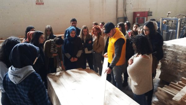 mimarlik-bolumu-ogrencileri-arc-1402-malzeme-ve-yapi-bilgisine-giris-dersi-nde-teknik-gezi-yapti5cd55a90339a0.png