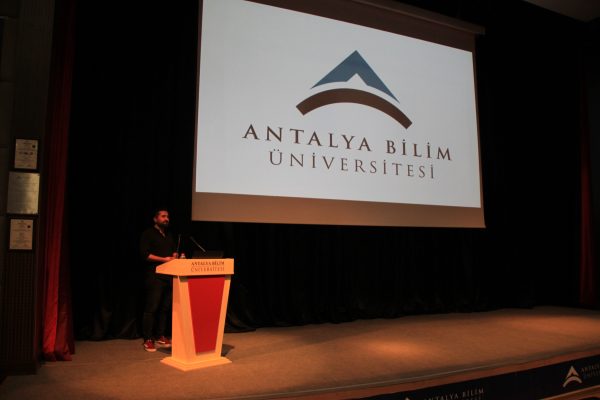 ugur-yildirim-universitemizde5dafffc1b41ed.jpeg