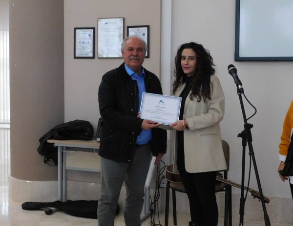 yuksek-onur-ve-onur-belgelerinin-takdim-edilmesi5df39513931a8.jpeg
