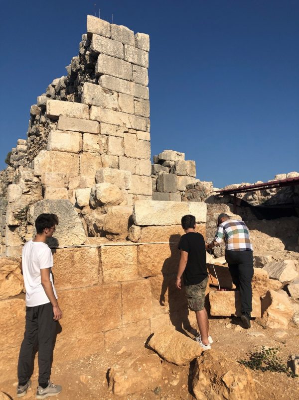 mimarlik-bolumu-ogrencileri-arc-2653-arkeolojik-alanlarda-yapi-kaydi-ve-analizi-kapsaminda-patara-da5def89fa6273e.jpeg