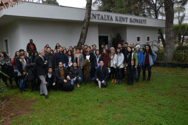 mimarlik-bolumu-ogrencileri-antalya-kent-konseyini-ziyaret-etti5a9cdc2b88f0f.png