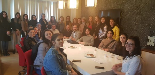 iaed-3106-girisimcilik-ve-pazarlama-dersi-ogrencilerinin-icmimarlar-odasi-na-teknik-gezisi5c80e1a679d9f.jpeg