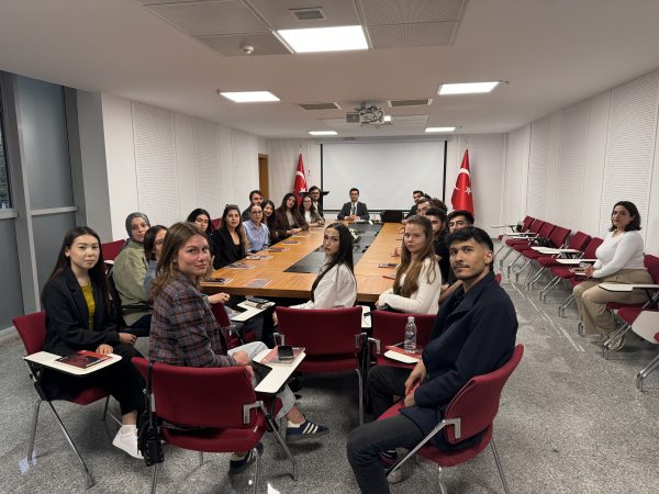 iisbf-ogrencileri-ankara-da-tbmm-anitkabir-millet-kutuphanesi-ve-disisleri-bakanligi-ziyaret-edildi684a9e7688373.jpeg