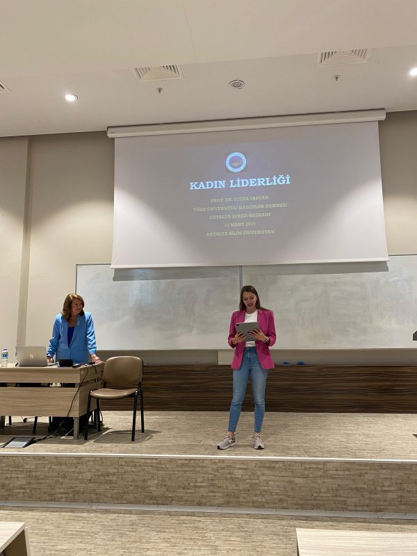 shero-inspiring-women-etkinlik-serisinin-ikinci-semineri-gerceklesti685a6b67adba1.jpeg