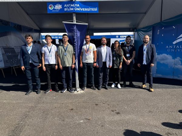 makine-muhendisligi-ogrencilerimiz-bilimfest-te6532243d53613.jpeg
