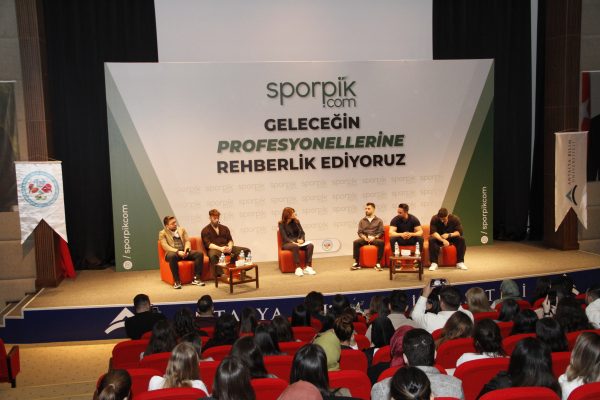 gelecegin-profesyonellerine-rehberlik-ediyoruz6a07117c52ae7.jpeg