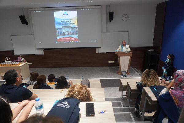 akademik-yukselme-toreni64ba4c8a2d8e5.jpeg