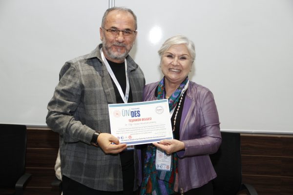 genclik-gucleniyor-kisisel-sosyal-ve-mesleki-farkindalik-programi-unides6756e2950949e.jpeg