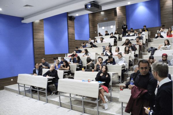 Çatışma Çözümü ve Kriz Yönetimi Dairesi Genel Müdürü Büyükelçi Burak Akçapar SEPAM’a konuk oldu