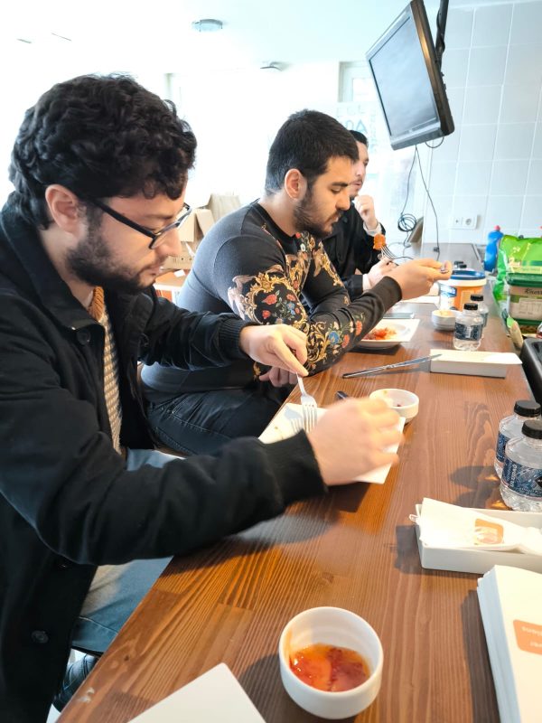 tat-etkilesimleri-ile-yemek-deneyimi65a8ff5e46996.jpeg