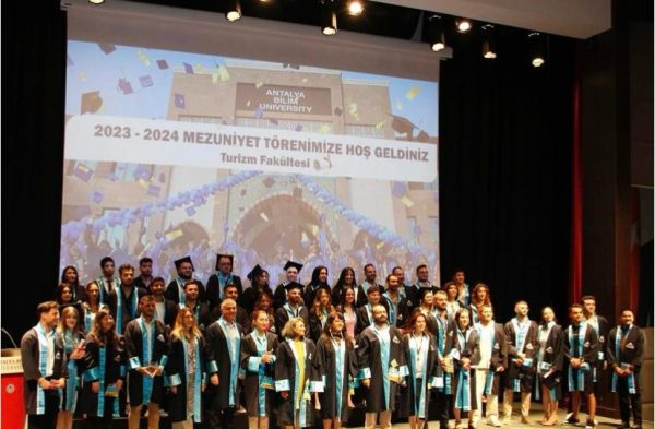 turizm-fakultesi-mezuniyet-toreni668e80174ce95.jpeg