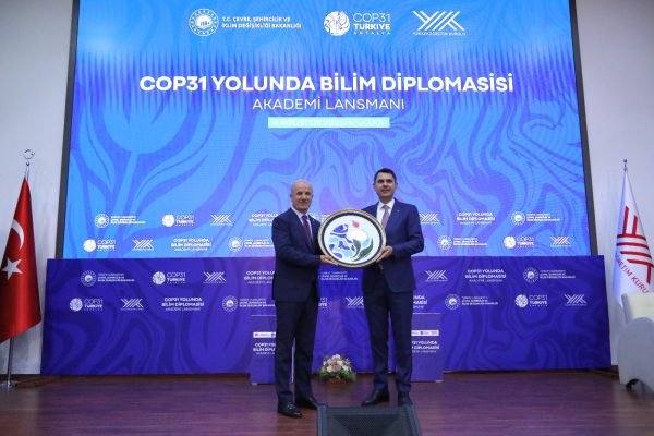 Antalya Bilim Üniversitesi "COP31 Yolunda Bilim Diplomasisi" Programında